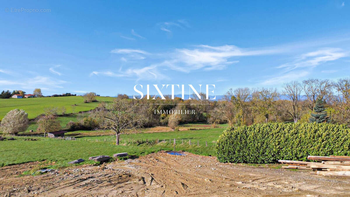 Terrain à VALENCIN