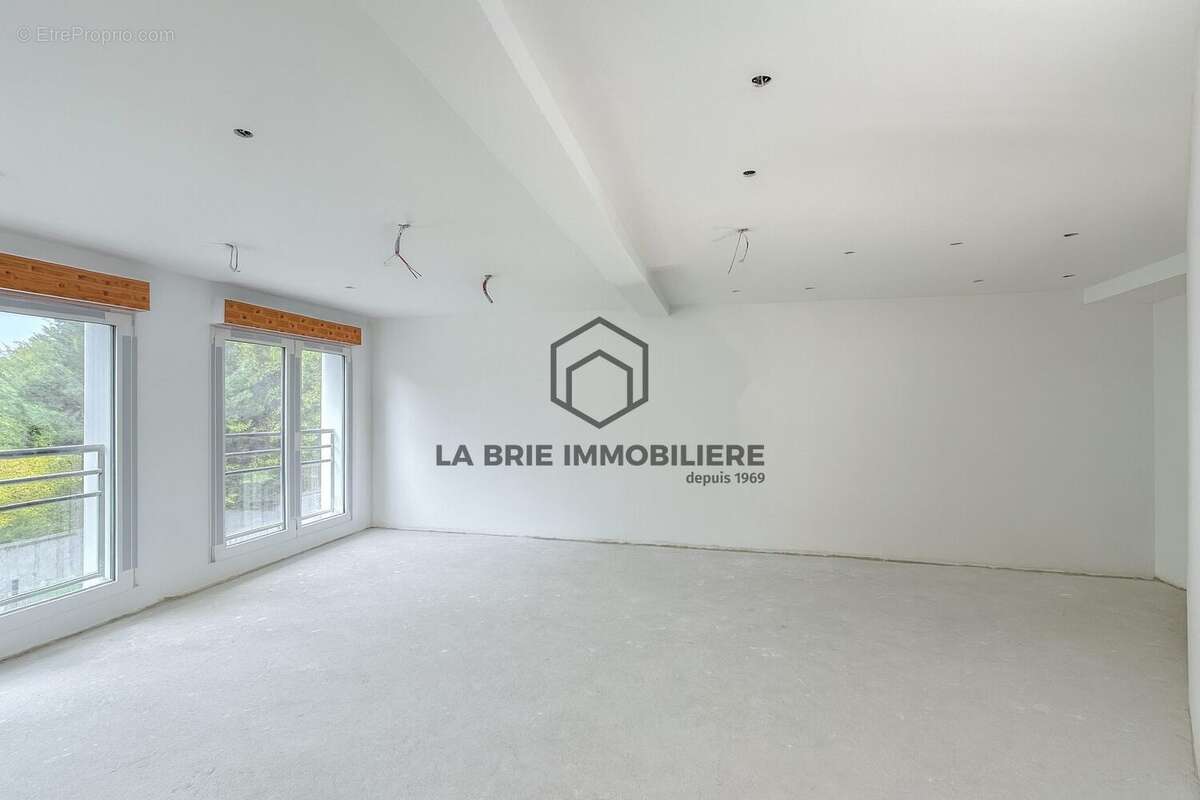 Appartement 60 m² à Boissy-Saint-Leger  - photo 3