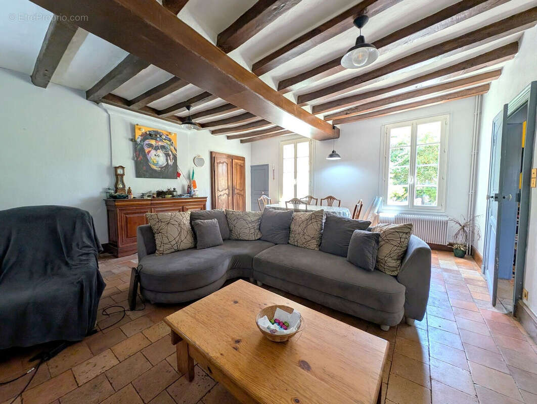 Maison à DOUE-LA-FONTAINE