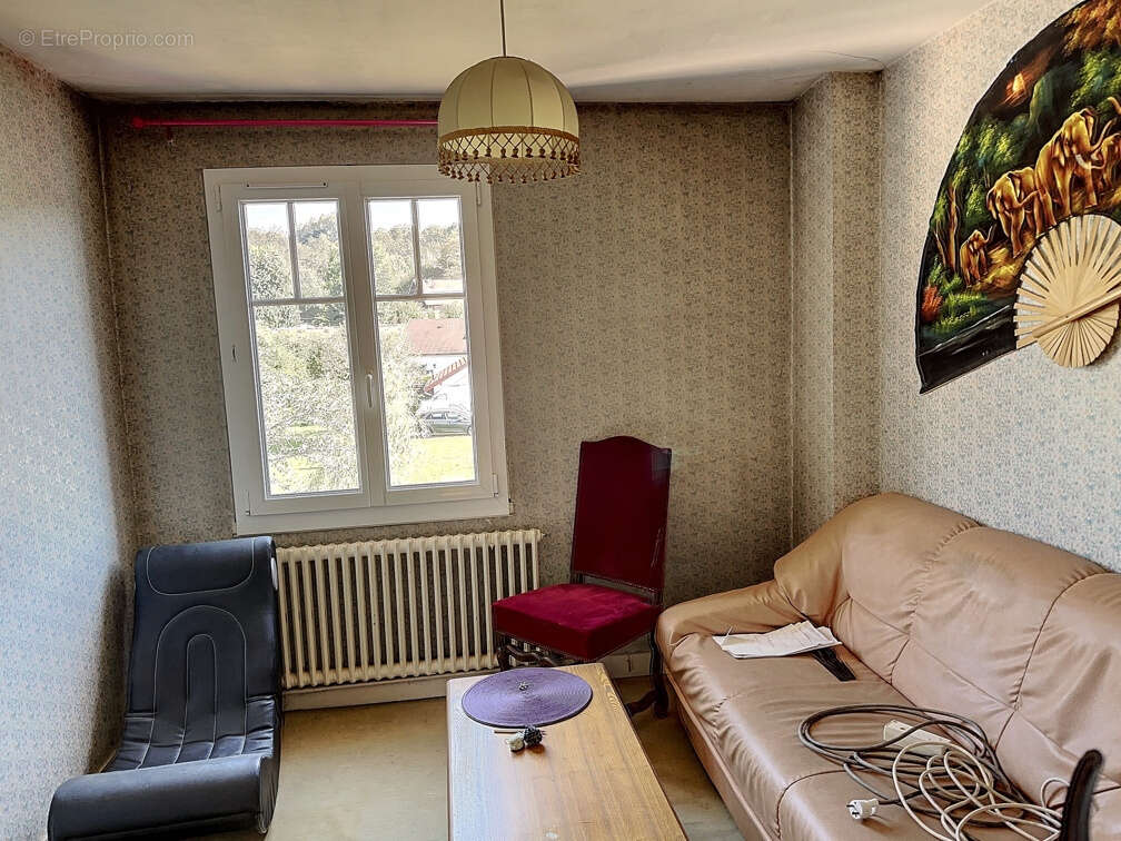 Maison à CHAMPAGNEY