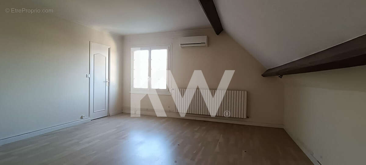 Maison 217 m² à Saint-Jean-De-Braye  - photo 5