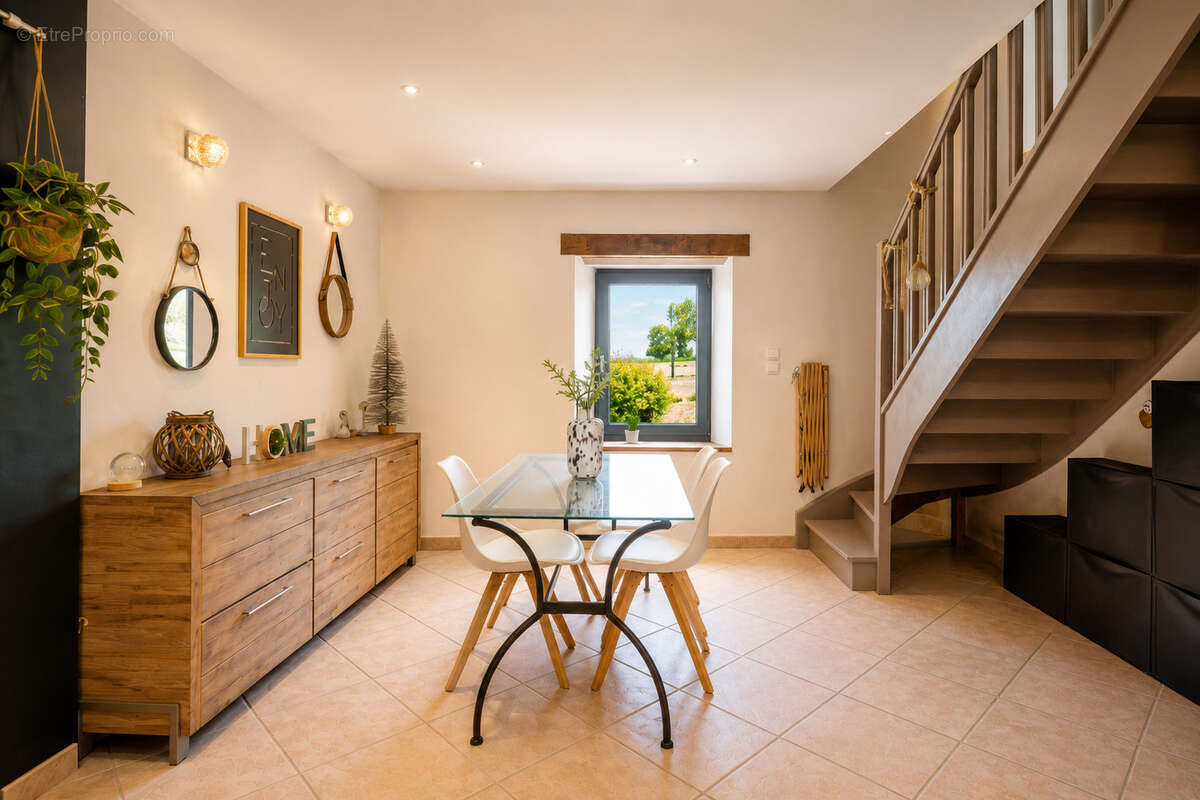 Meyrieux-Trouet  - Maison de caractère avec extension contemporaine - photo 17