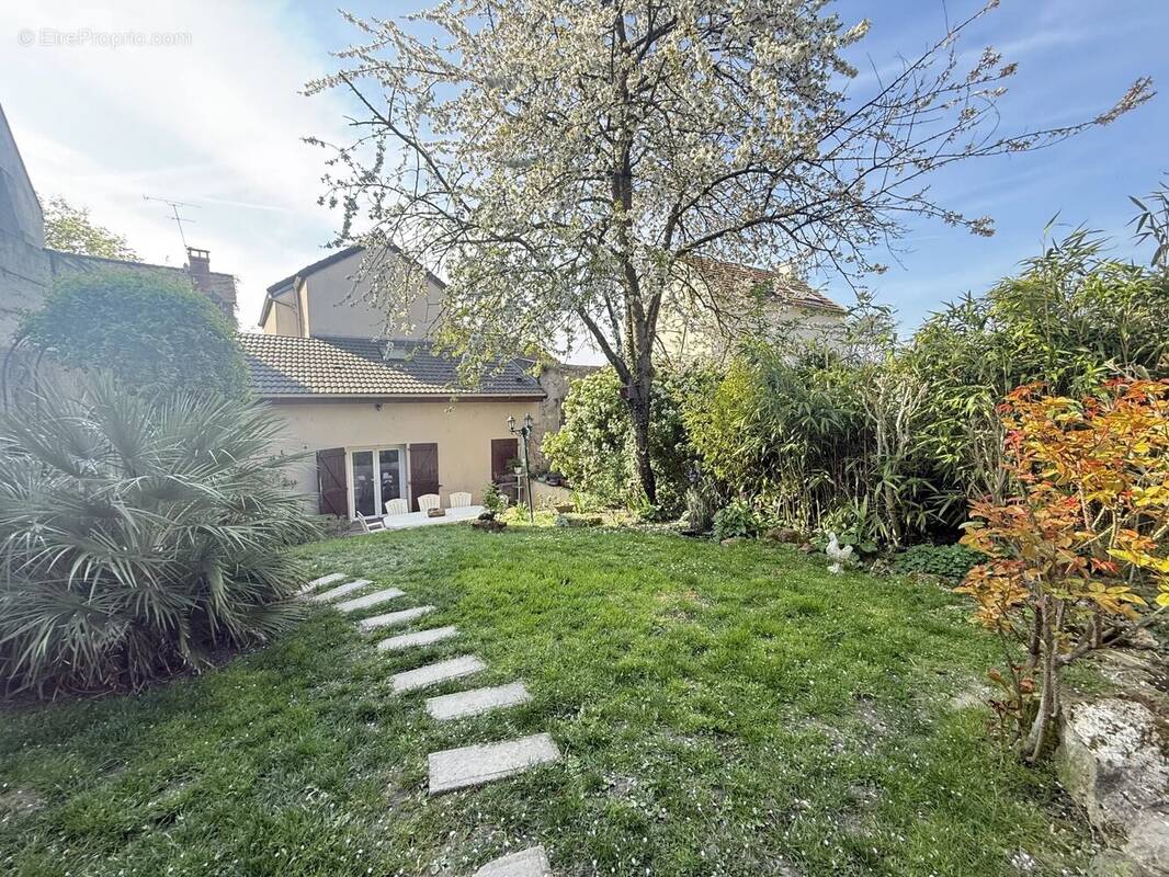 Maison à CHELLES