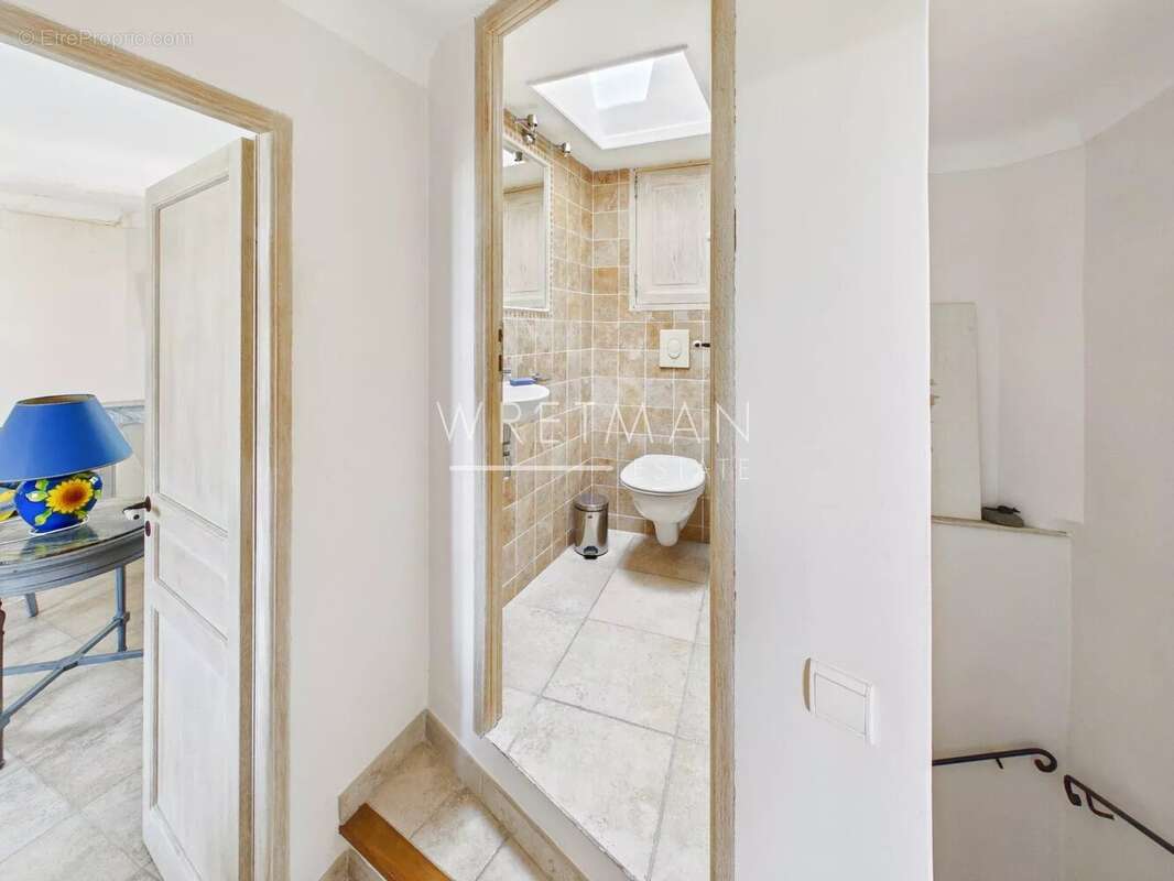 Appartement à TOURRETTES-SUR-LOUP