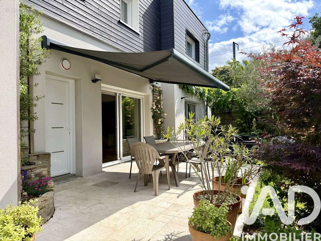 Photo 2 - Maison à CORDEMAIS