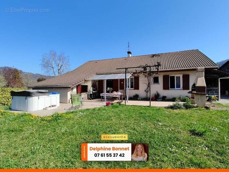 Maison à SAINT-ETIENNE-DE-CROSSEY