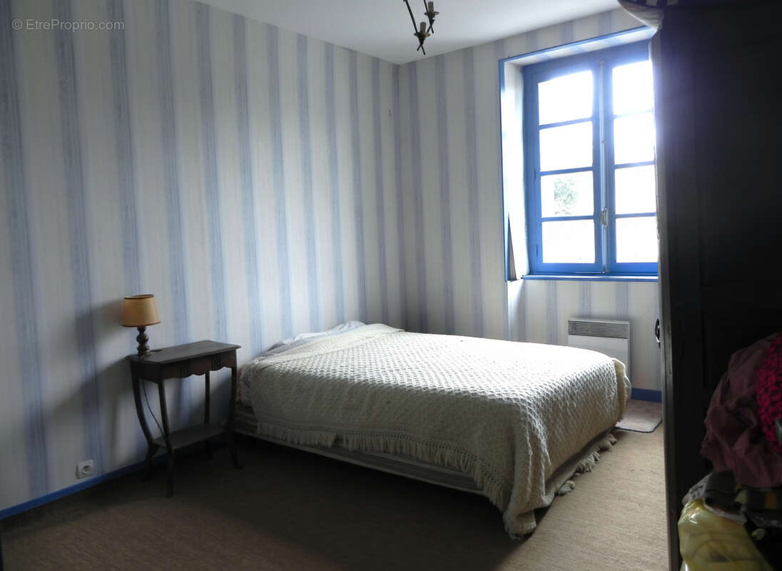 Maison à BRENNILIS