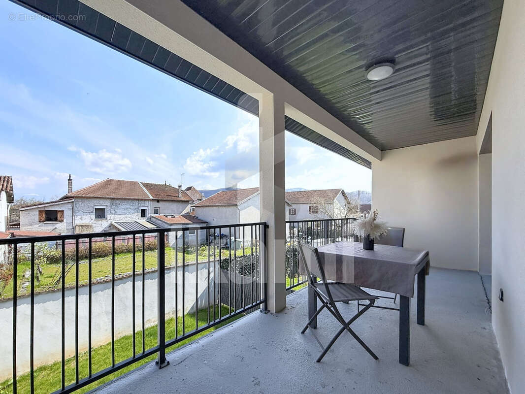 Appartement à SILLANS