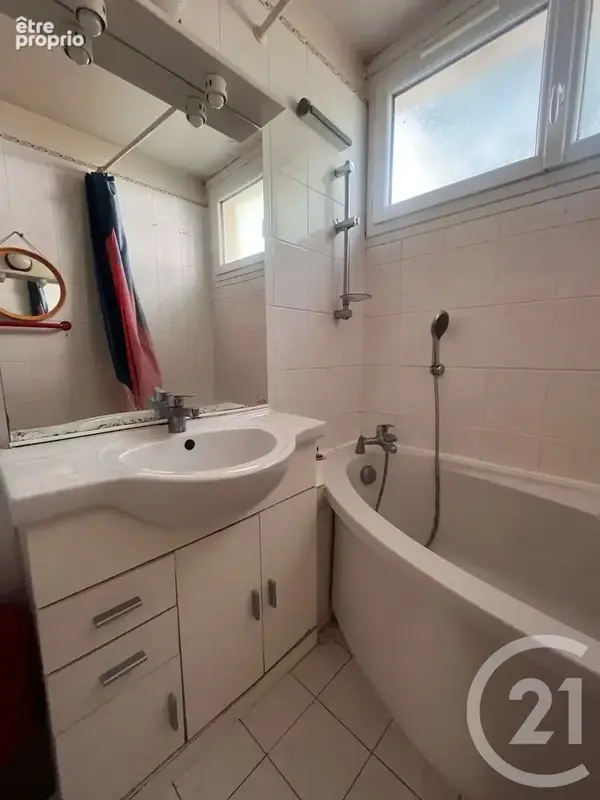 Appartement 3 pièces 60 m² à vendre à Villeurbanne (69100) - photo 7