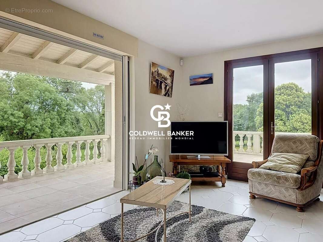 Maison avec vue sur la Charente à Saintes - photo 3