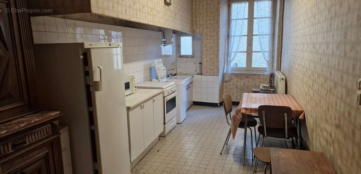 Grande maison de village  de 175 m2 avec cour + potager+ Chataigneraie - photo 6