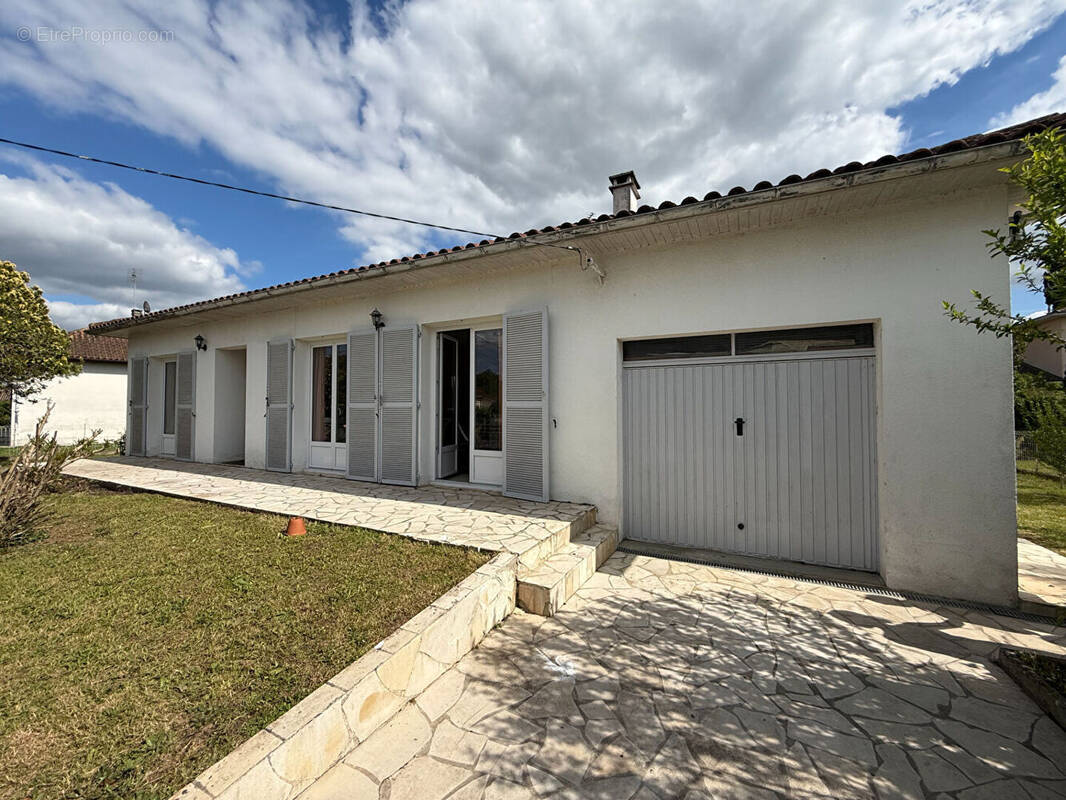 Maison à SAINT-SYLVESTRE-SUR-LOT