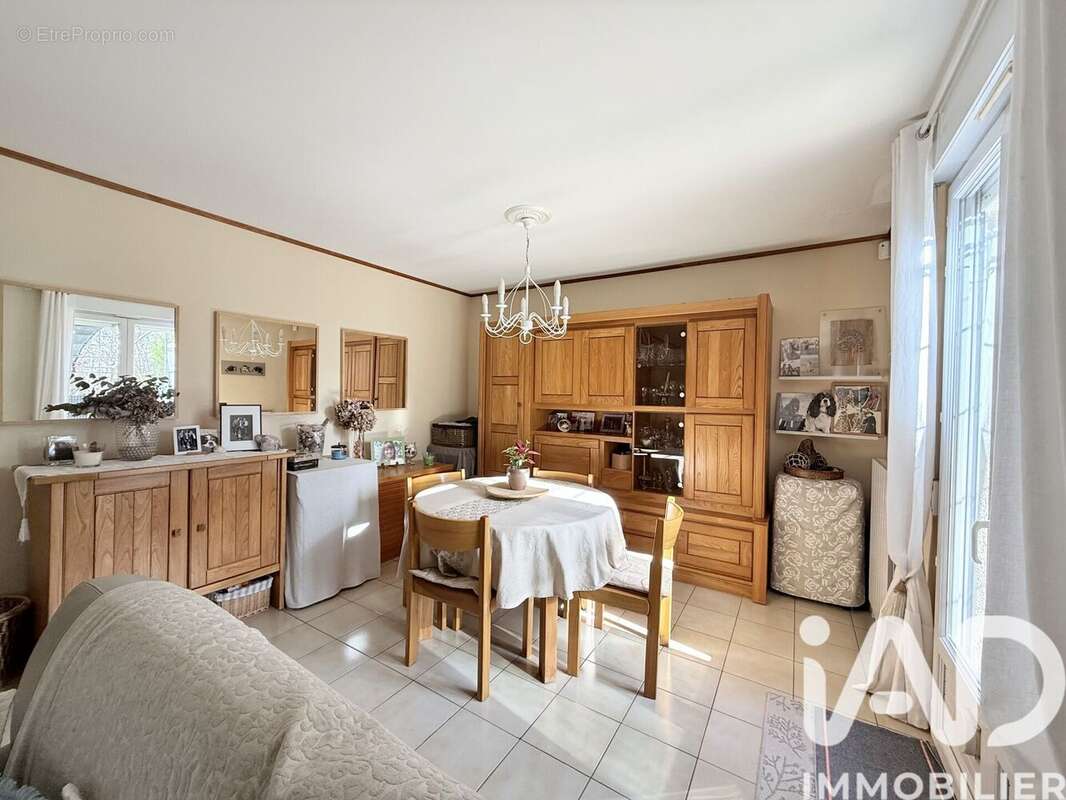 Photo 6 - Maison à PIERREFITTE-SUR-SEINE