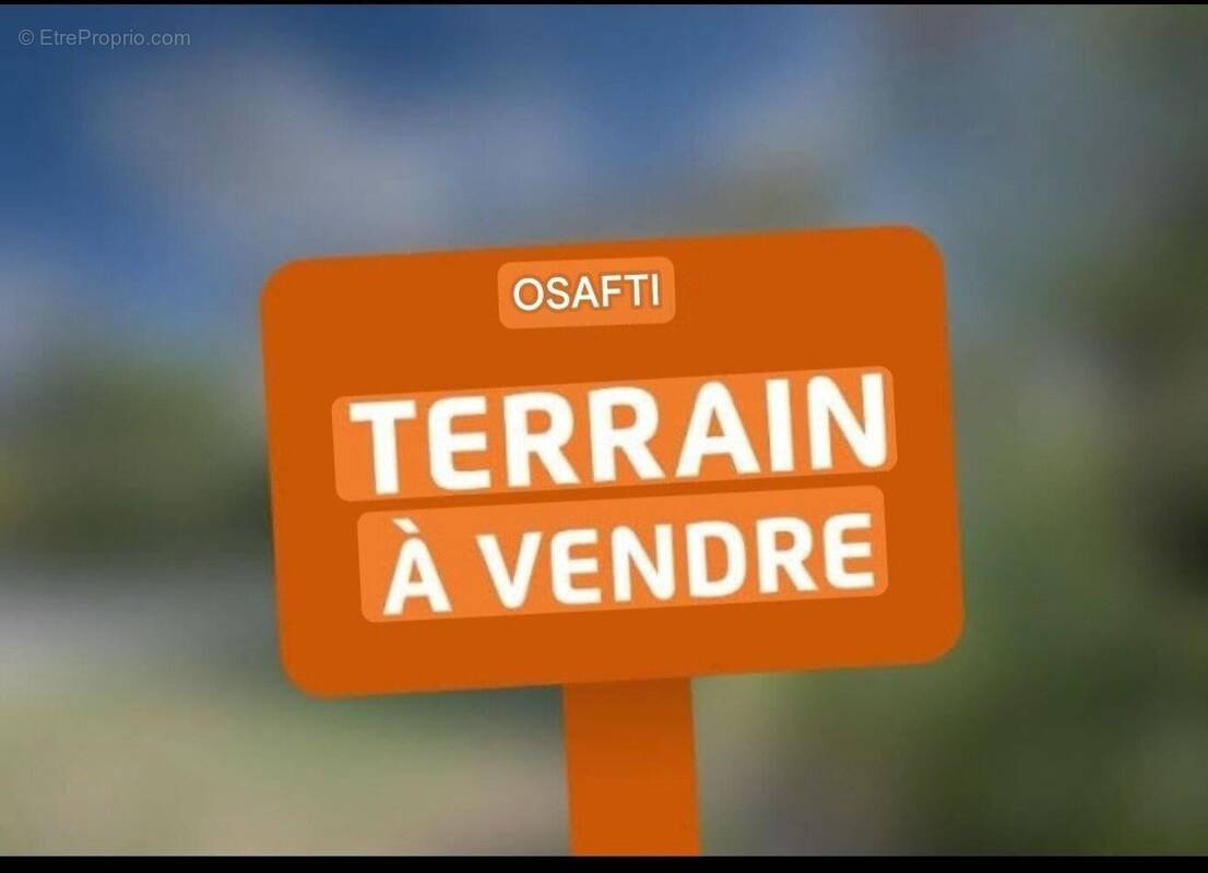 Photo 1 - Terrain à SAINT-LEGER-DES-PRES