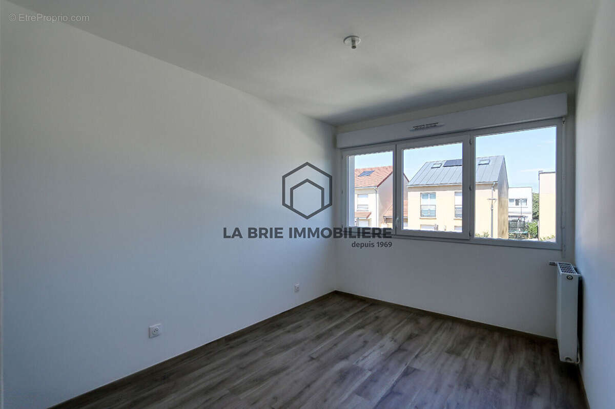 Maison à LA QUEUE-EN-BRIE