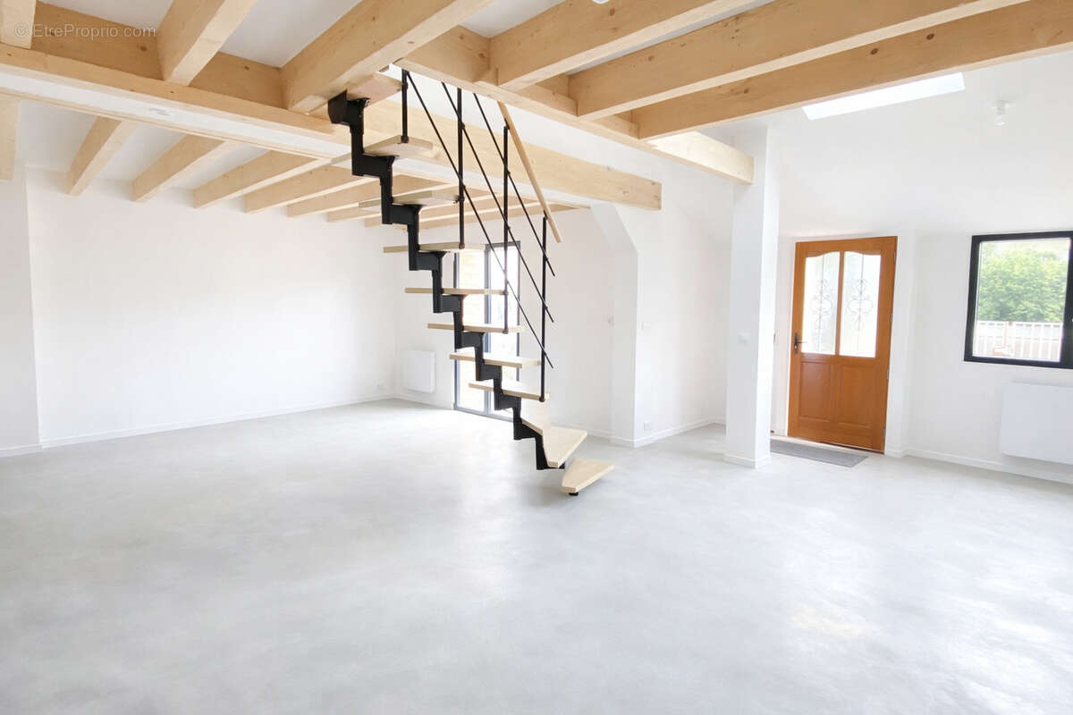 Maison à MONTEREAU-FAULT-YONNE