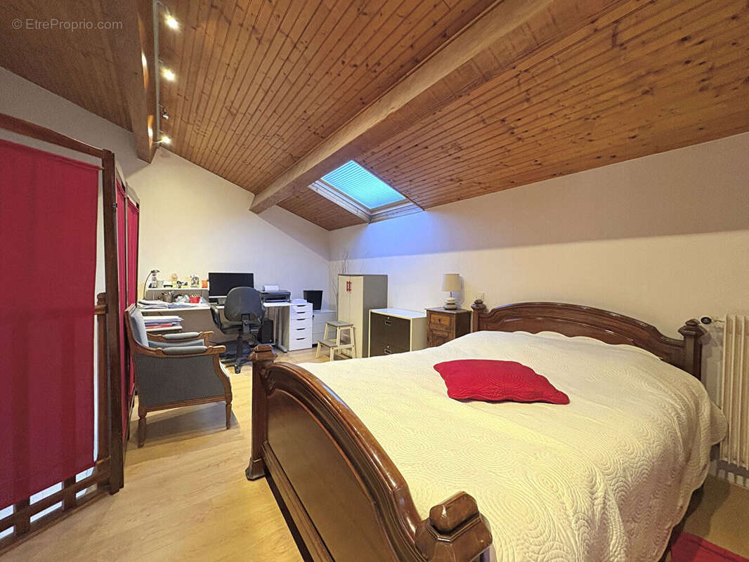 Maison à SAINT-CYR-L'ECOLE