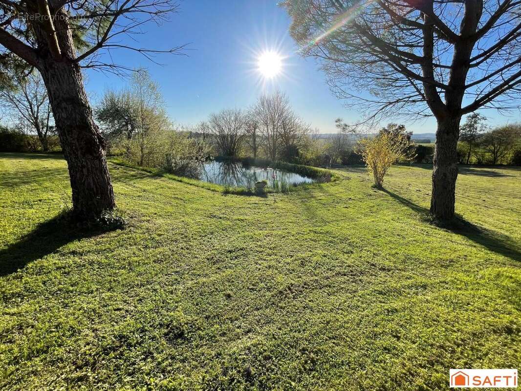 Maison 189 m² à Caussens  - photo 6