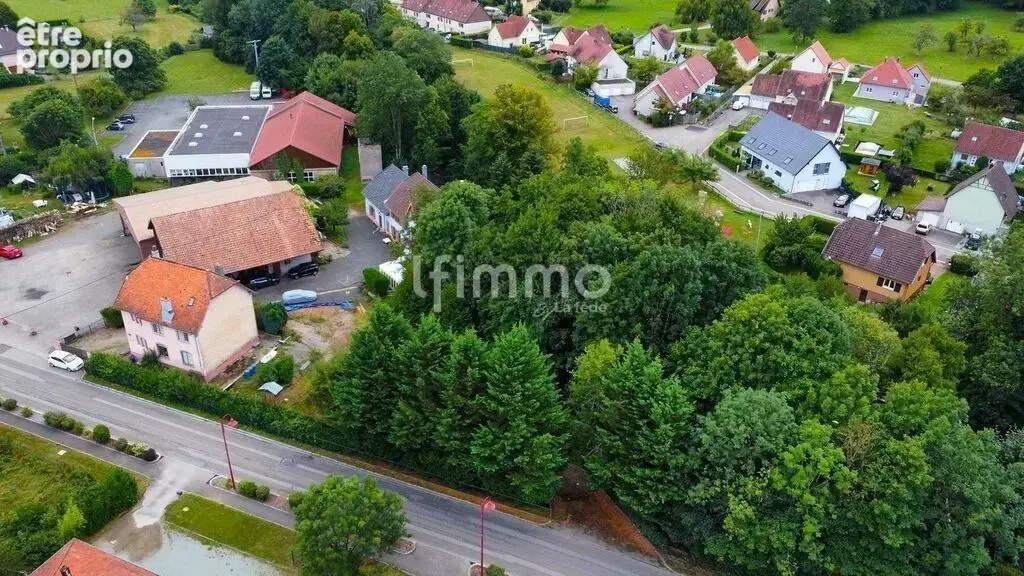 Maison 6 pièces sur 23 ares - photo 2
