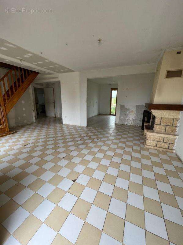 Maison à OUZOUER-LE-MARCHE