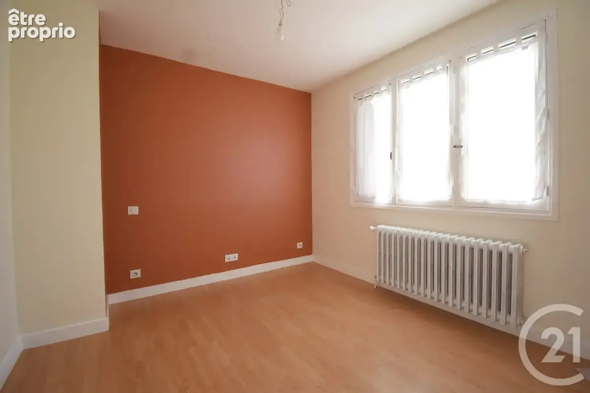 Maison 4 pièces 103 m² à vendre à Abrest (03200) - photo 5