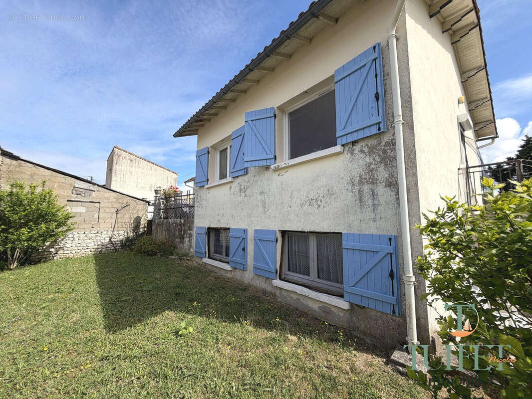 Maison à SAINT-GEORGES-DE-DIDONNE