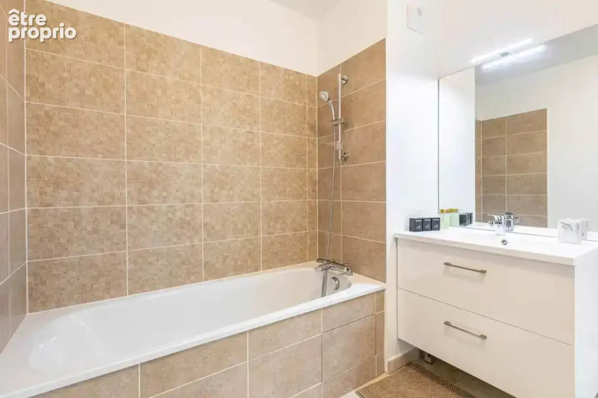 Romainvile - duplex meublé 85m² - 3ch -terrasses & parking - photo 15
