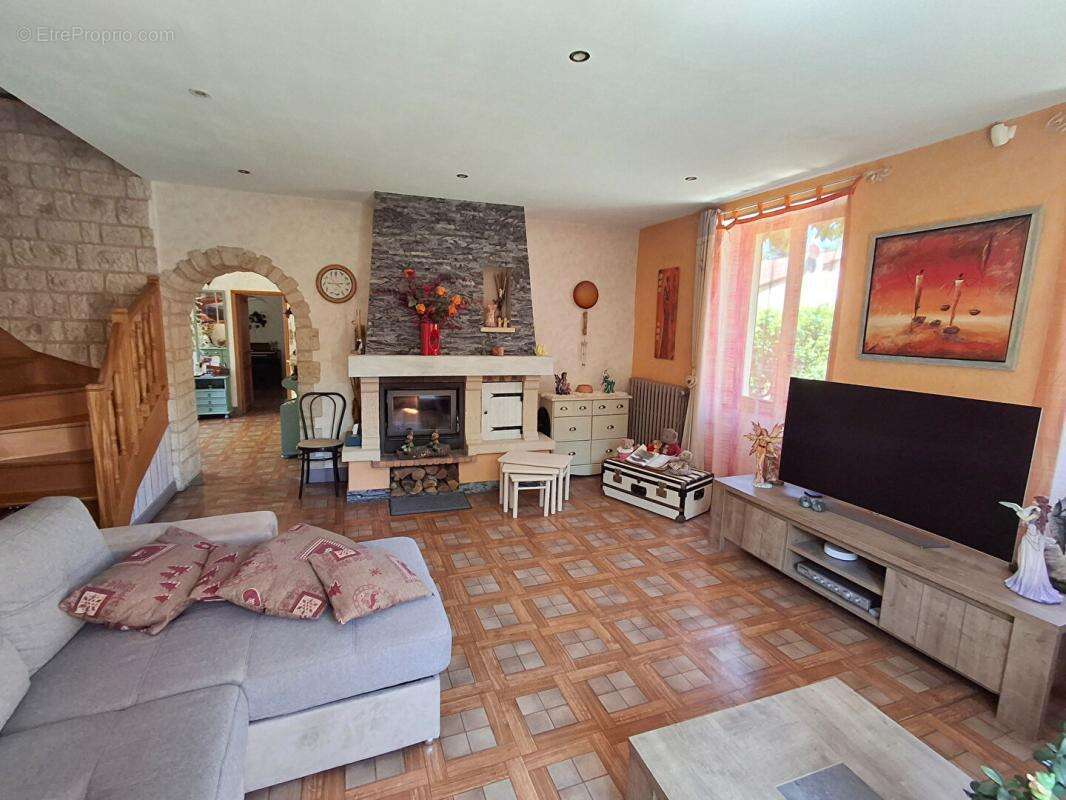 Maison à SAINT-SYMPHORIEN-D'OZON