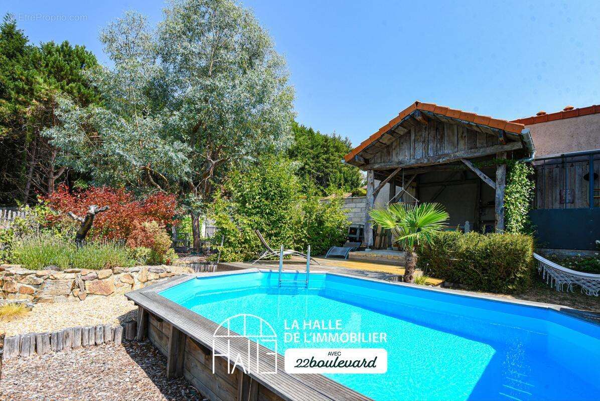 Maison 143 m² à Le Palais-Sur-Vienne  - photo 12