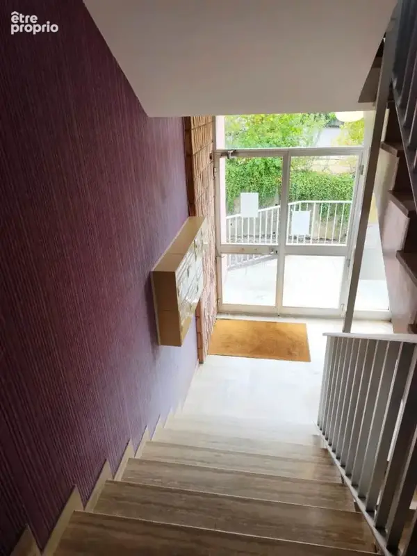 Axe velodrome brabois appartement t2, 1er etage  32 m2  avec cave et place de parking. - photo 9