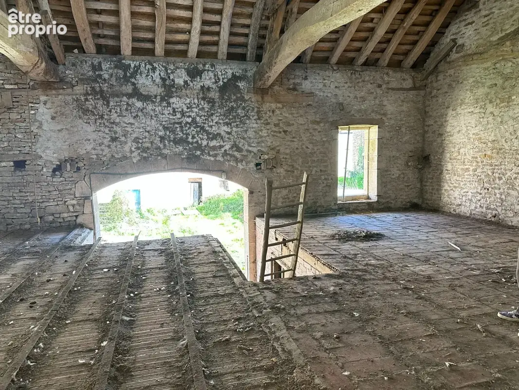 Maison et granges entre Venarey-les-Laumes et Vitteaux (21) - photo 11