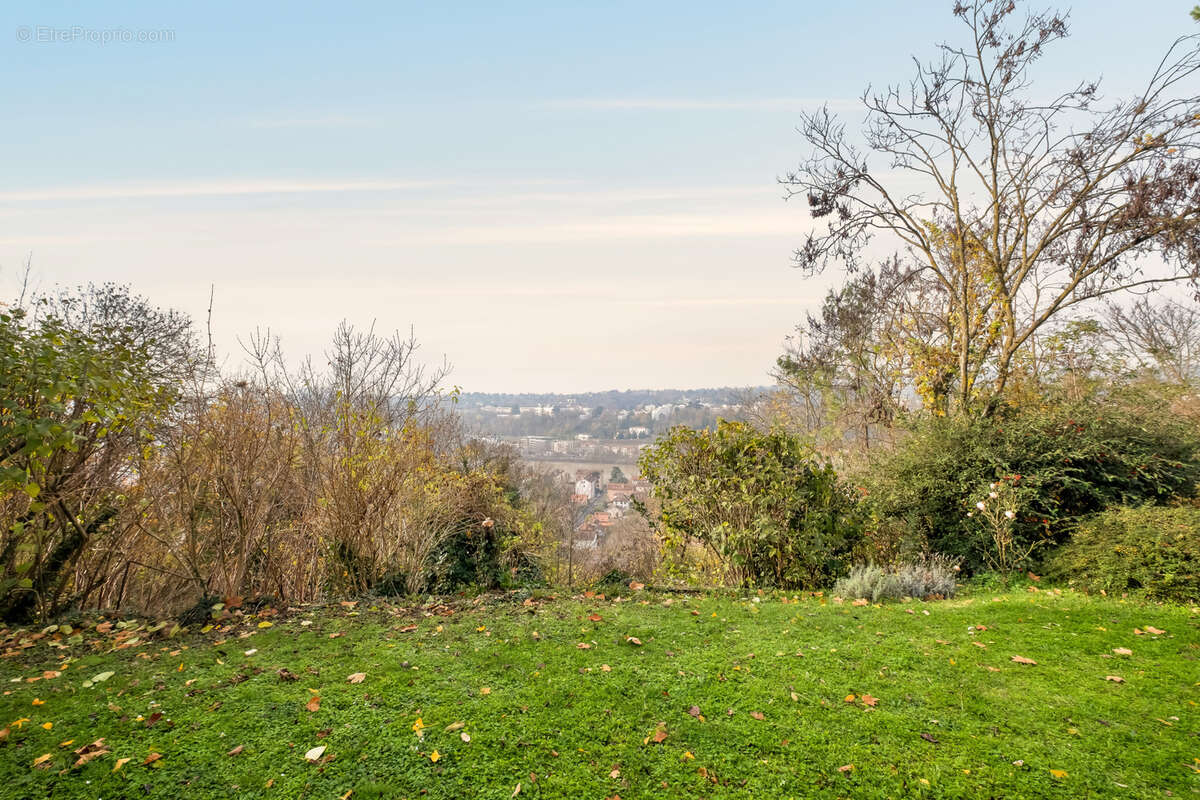 Maison à CALUIRE-ET-CUIRE