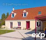 Maison à LES ECRENNES