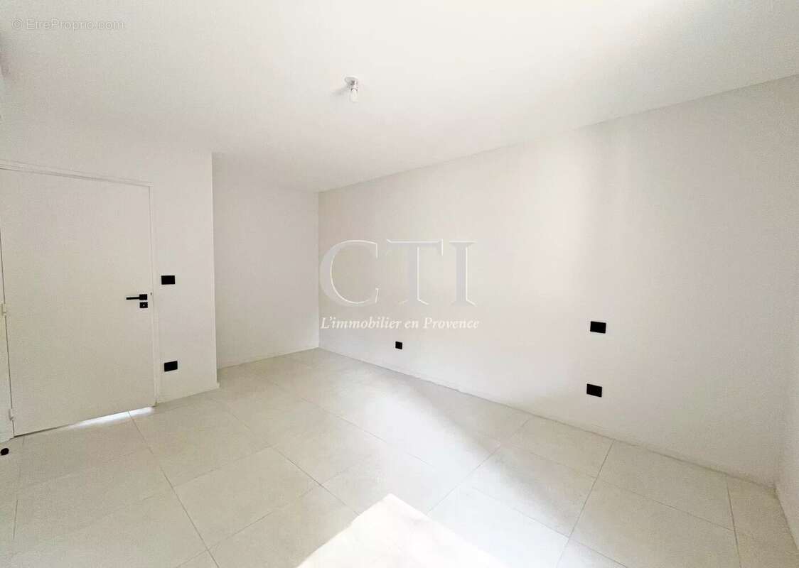 Appartement T3 92.80 m² Résidence "Les Terrasses du château" - photo 8