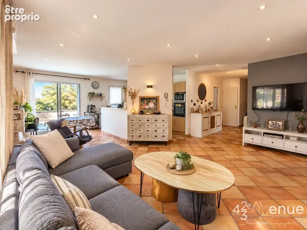 Maison 5 pièces 116 m² à vendre à Saint-Chamond (42400) - photo 4