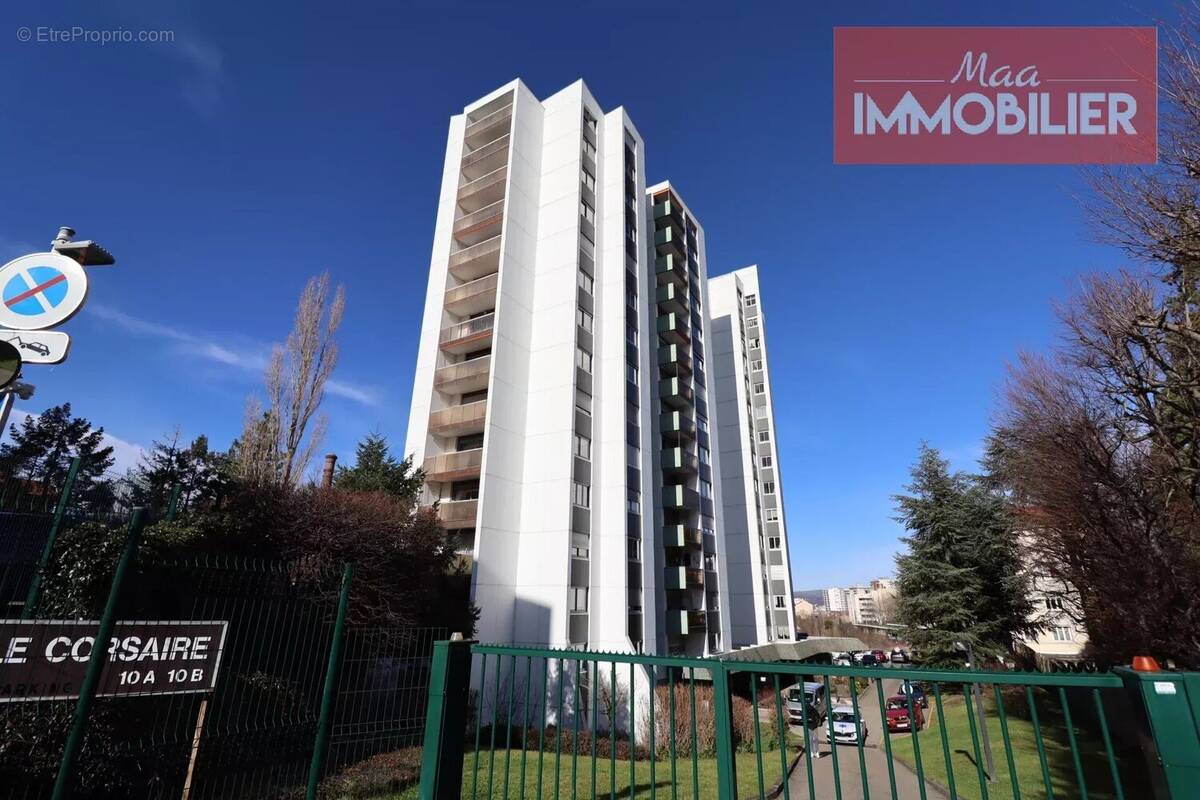 Appartement à SAINT-ETIENNE