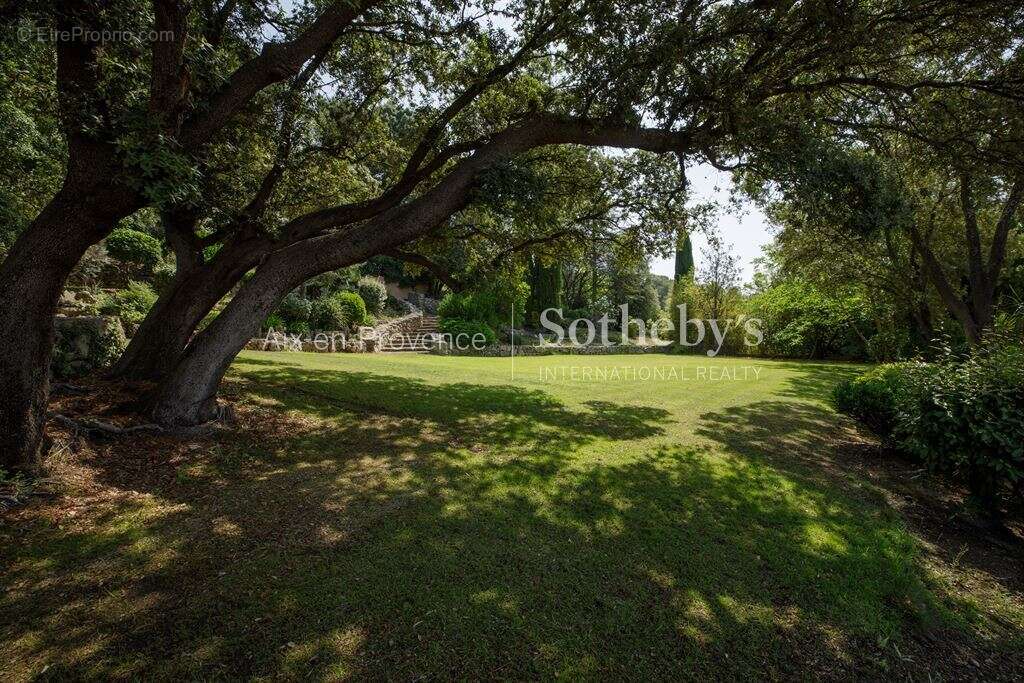 Maison à AIX-EN-PROVENCE