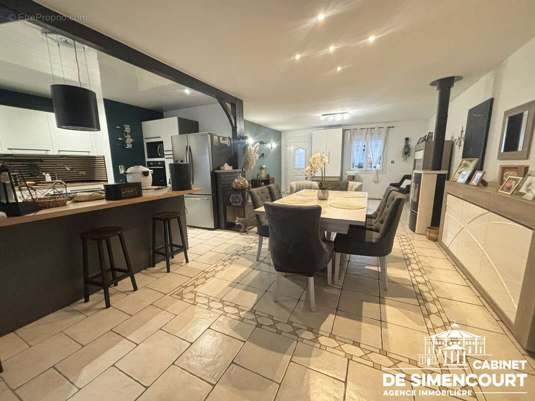 Maison à BRETEUIL