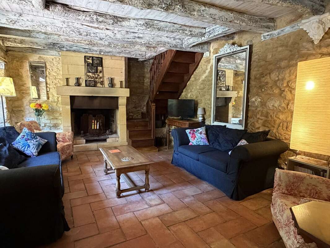 Maison de caractère avec gite indépendant, piscine et jardins, à quelques pas de Saint-Cyprien - photo 11