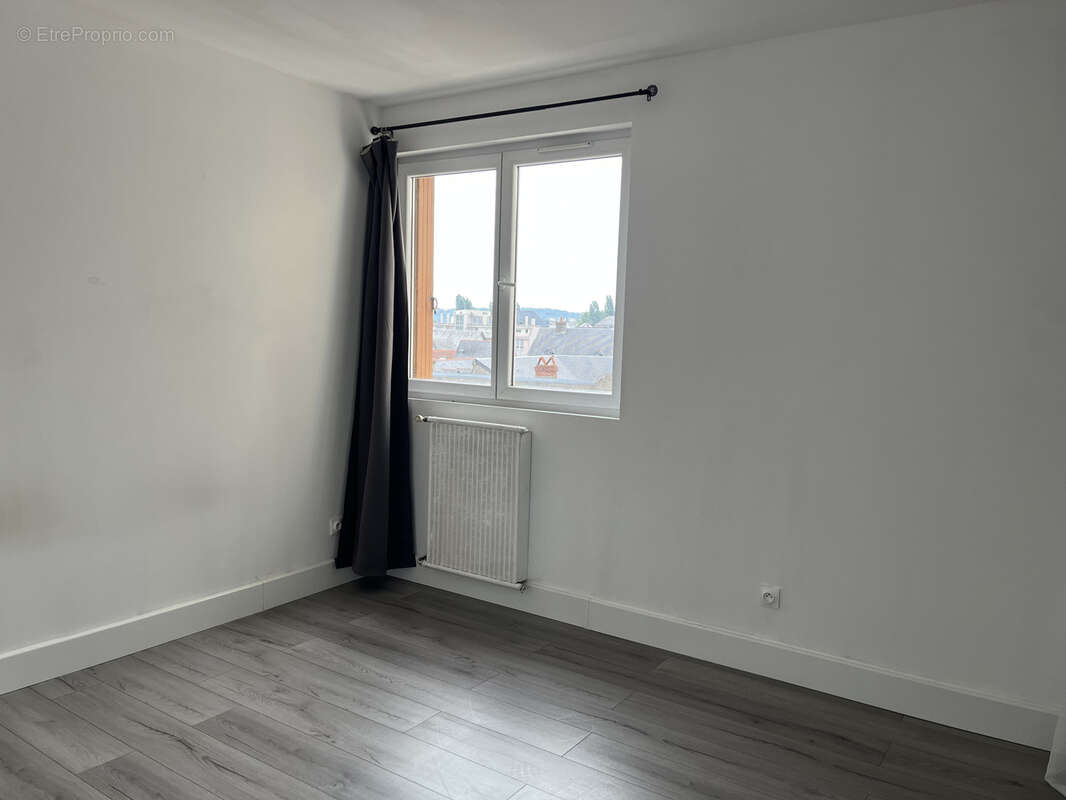 Appartement T4 avec deux balcons   Centre-ville de Tarbes - photo 7