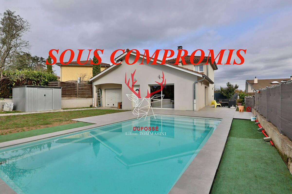 Maison à LA TOUR-DE-SALVAGNY