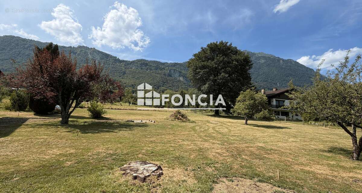 Terrain constructible viabilisé de 769 m² – Mercury - photo 5