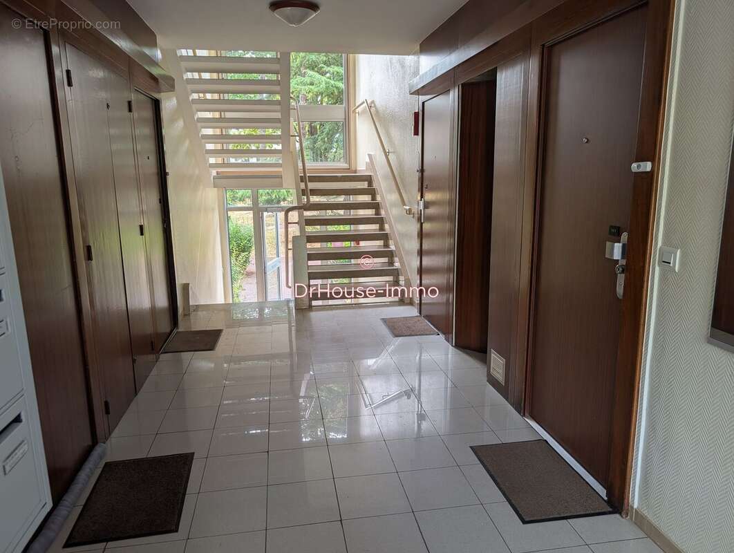 Appartement 68 m² à Marly-Le-Roi  - photo 9