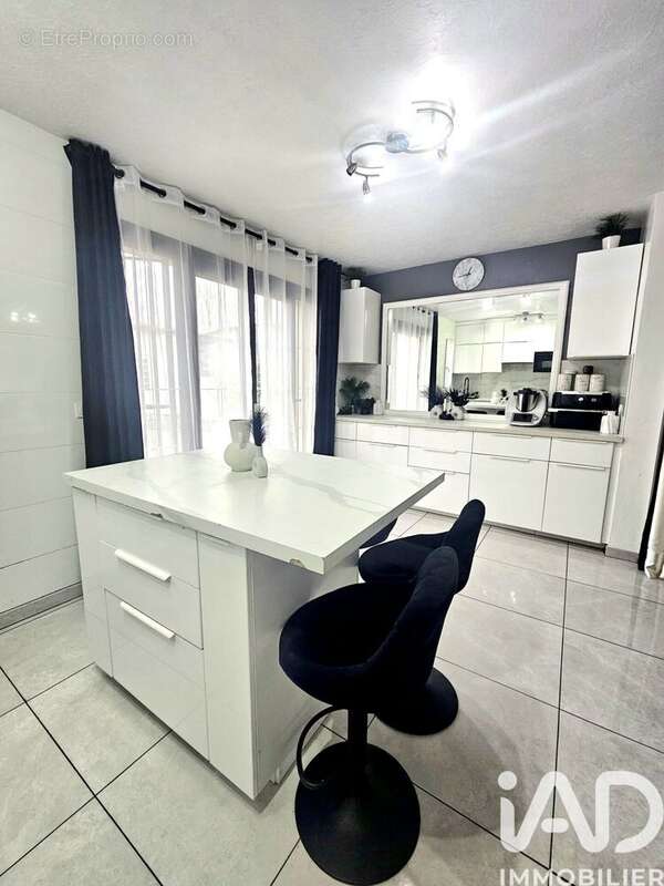 Photo 4 - Maison à THIAIS