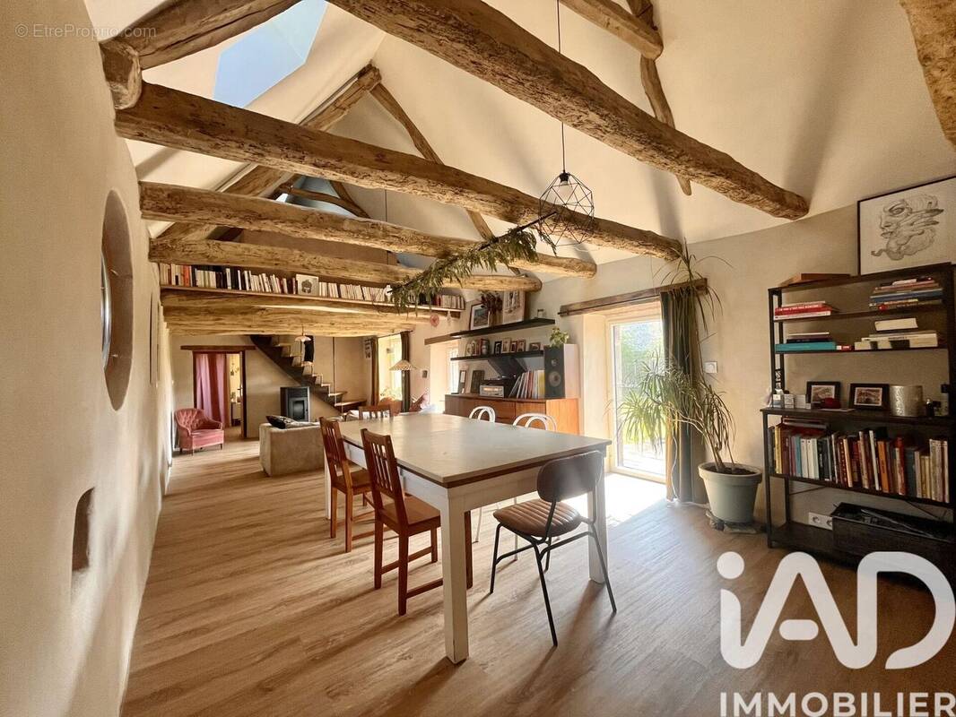 Photo 1 - Maison à LOCOAL-MENDON