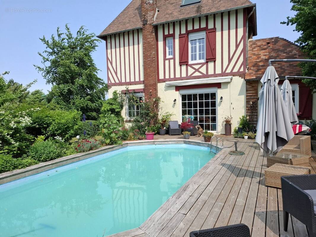 Maison à BERNAY