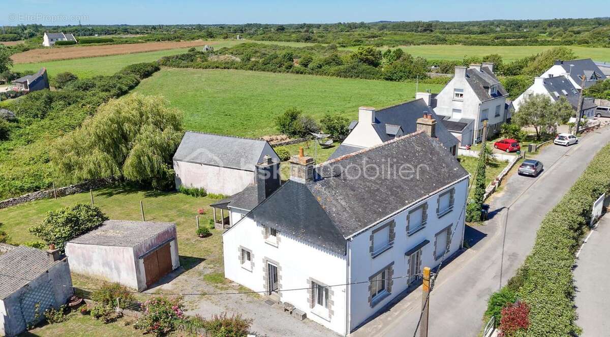 Maison à PLOUHARNEL