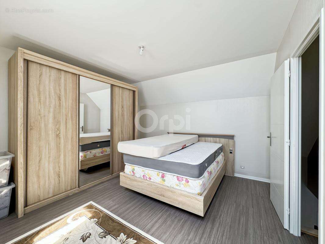 Maison 6 pièces de 198 m² - photo 16