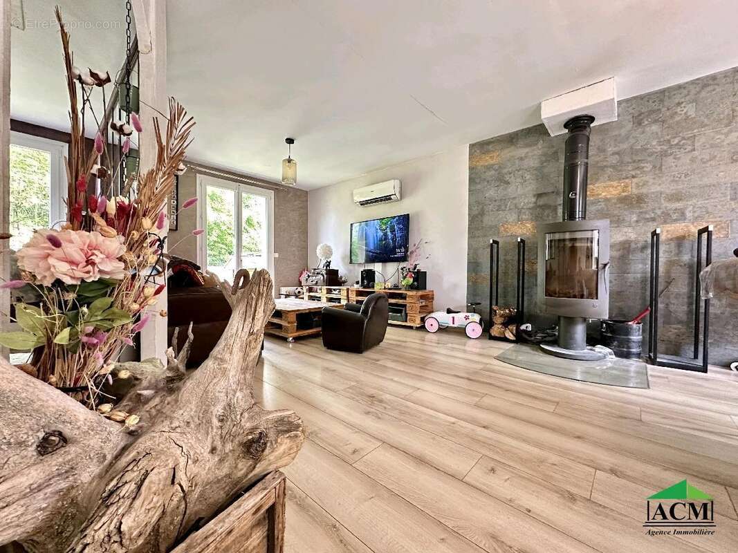 Maison à MERY-SUR-OISE