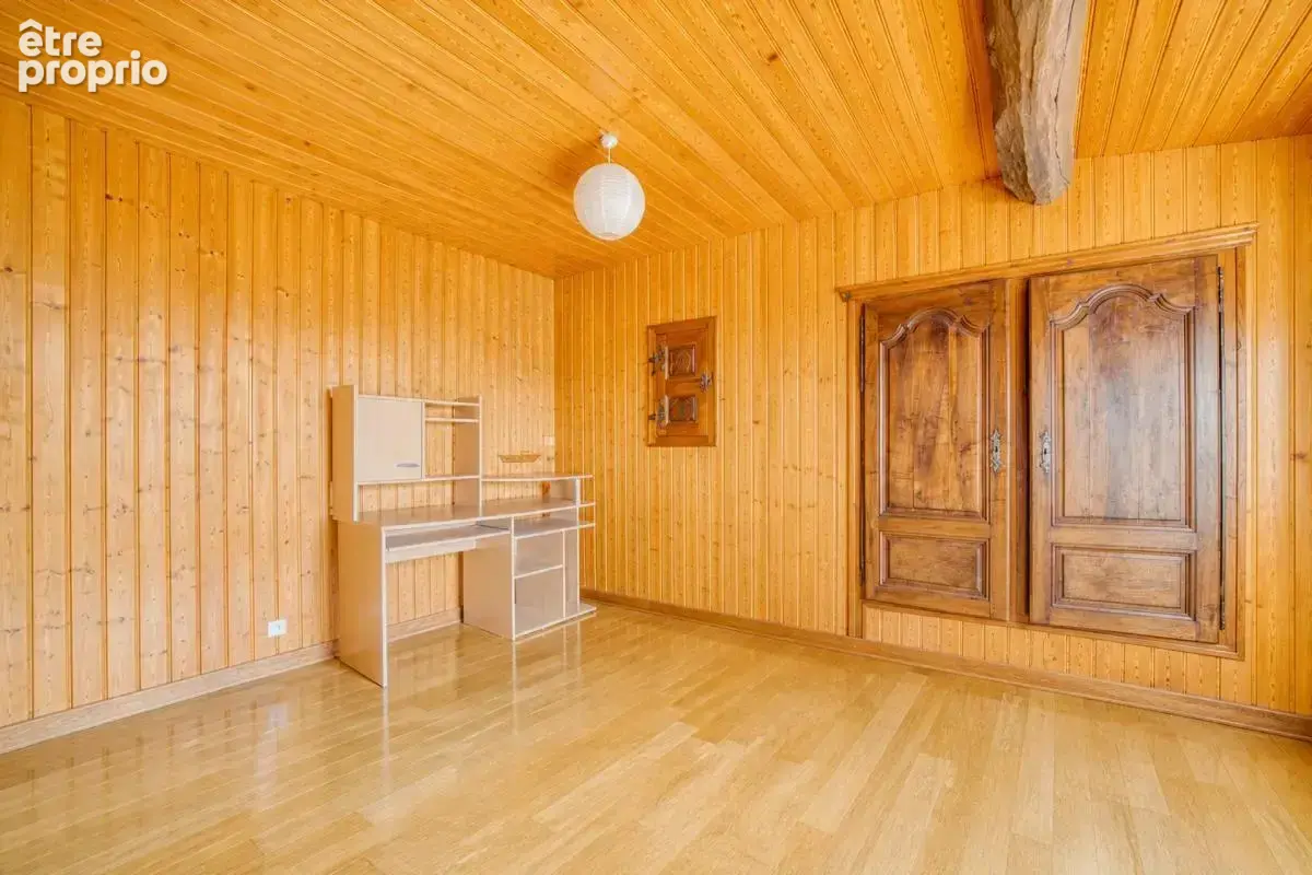 17700 VOUHÉ – ANCIENNE FORGE RÉNOVÉE – 239 M² - Gîte - Piscine - photo 12
